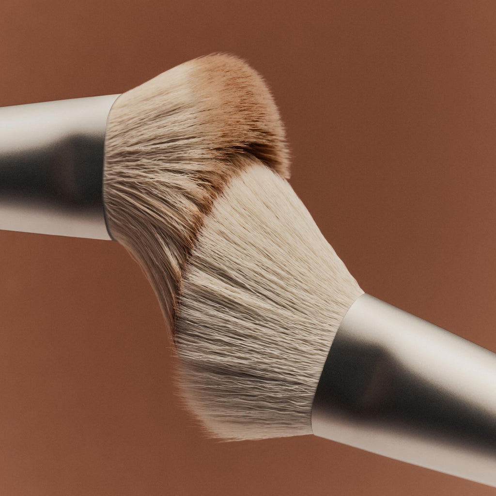 the-bronzer-brush-q4 Bronzer_Brush-1.jpg