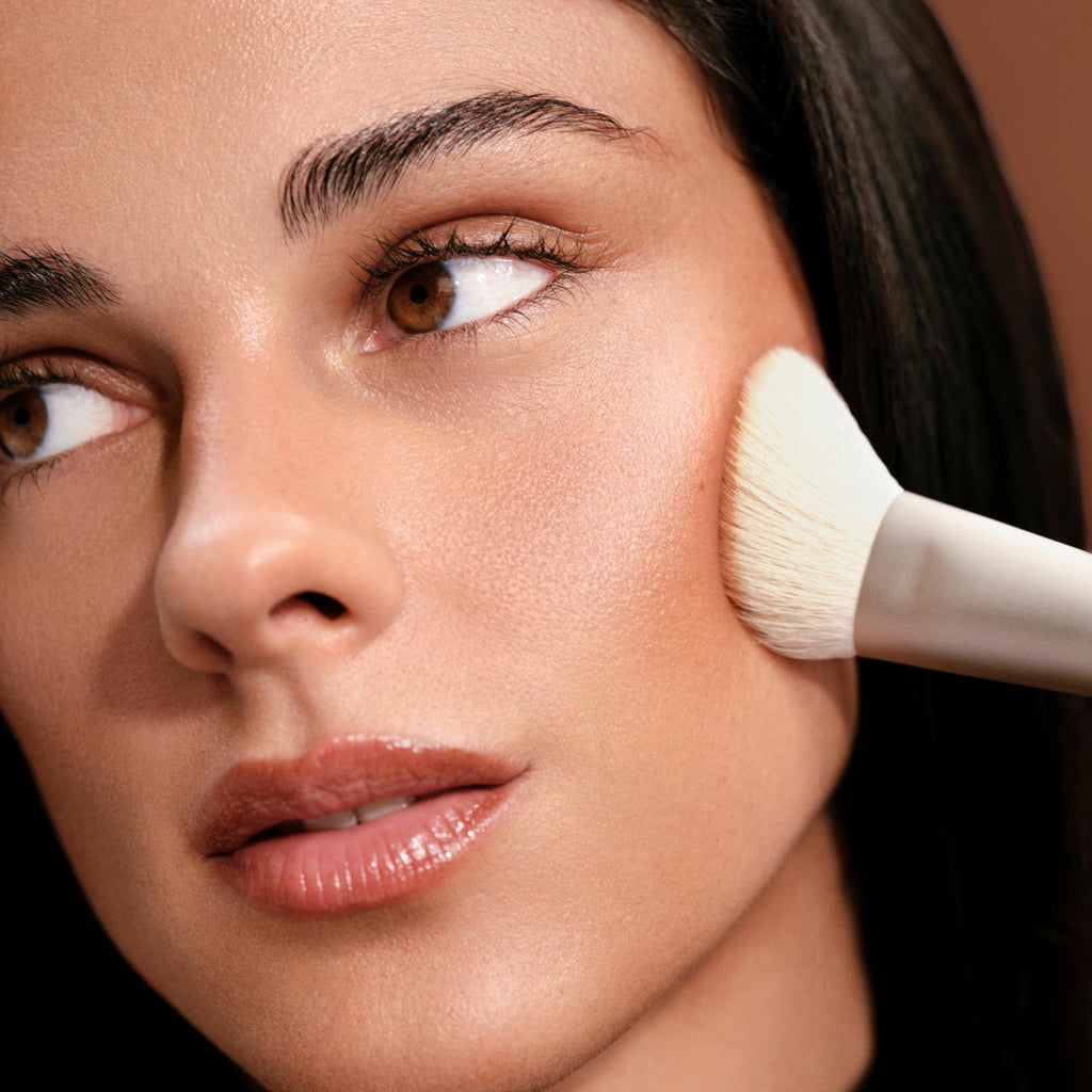 the-bronzer-brush-q4 Bronzer_Brush.jpg