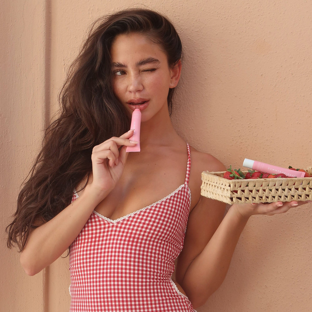 lip-butter-balm-strawberry-soft-serve-n1 LBBStrawberrySoftServe-Cristina.jpg