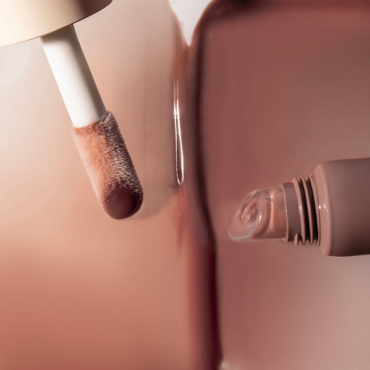 dream-lip-oil-warm-beige-k1 PDP_DLO-WarmBeige-3.jpg